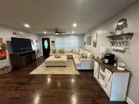 3-bedroom w/pool and all the comforts of home in Muscle Shoals-recording capital