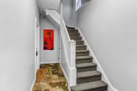 Modern 2BHK - 15 mins bus ride to Time Square, NYC