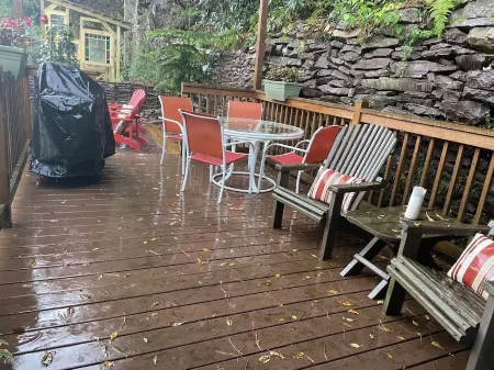 1 bedroom with SPA bathroom and mountainside deck