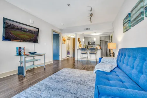 Golden Suite byTruist Park | Ideal For Long Stay