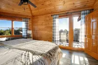 Cabin w/ Views & Indoor Pool Near Douglas Lake + Sleeps 12 Hotel dekat Blowing Cave Mill