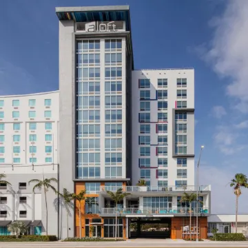 Aloft Fort Lauderdale Airport Отели рядом с достопримечательностью «Museum of Discovery and Science»