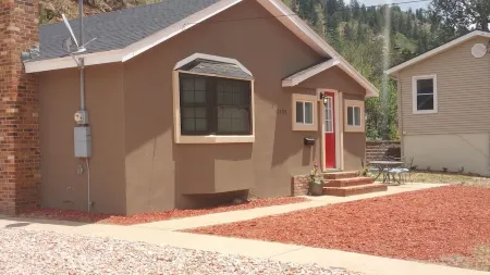 The cozy summer house by the lake
