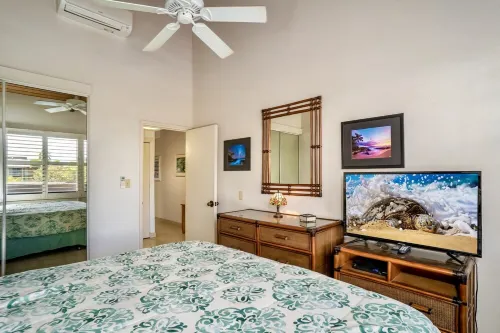Kamaole Sands 1-407, Partial OceanView, Corner Unit, King Bed, AC, Kamaole Beach