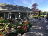 Sidell's Sturgeon River Log Cabin - Bonfire Pit, WiFi, Biking Trails, Rafting