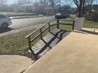 2BR/1BA Walking Distance to Convention Center & Bathhouse Row Close to Oaklawn