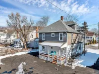 Welcome to Hat City Danbury | A Suburban Retreat Close to It All