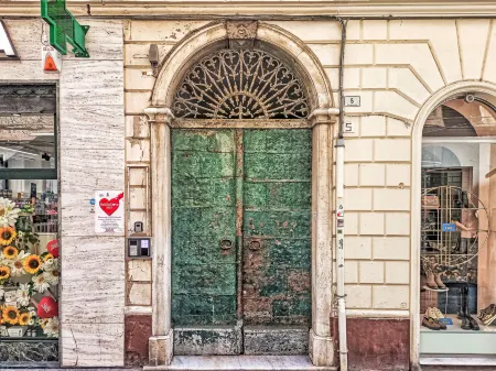 Terrazza Sul Molo Отели рядом с достопримечательностью «Bagni Alexandra»