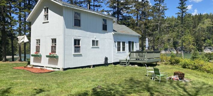 Cove Cottage: Quietly Nestled Between The Pines Of Tranquil Seavey Cove Hotels in Saint George