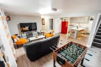 Cozy 5-Bedroom Home in Aurora!Perfect blend of comfort & convenience