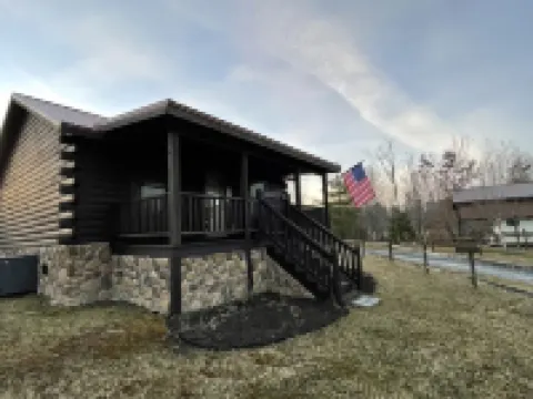 Bear Claw Cove #2 Pet Friendly/HotTub/ Bicycles/Kayaks Hotels in Summers County