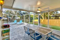 Serenity in Blue PERFECT COASTAL OASIS on the TREASURE COAST - Pools
