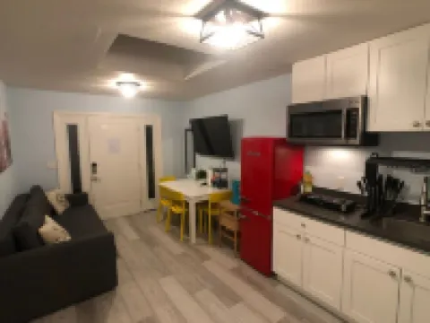 Attractive oasis, conveniently located
