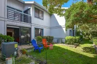<:>< Deals Seawoods No Drive Beach, H. Pool, Ground Floor, Walking Trails ,Pets