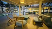 Silver Sands Beach Resort