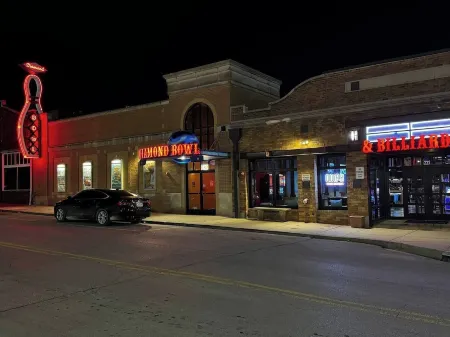 The Amazing 4 Bed 2 Bath of Independence