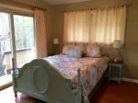 Gather at family-friendly Shelter Point on KY Lake