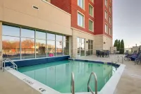 Drury Plaza Hotel Mt Vernon - Pools
