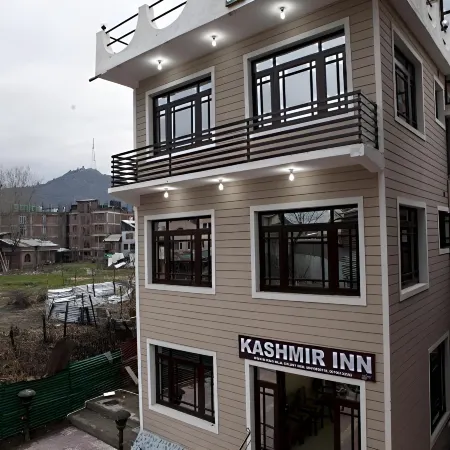 Hotel Kashmir Inn