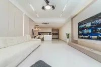 Luxurious President Family Suite Mosaic Midvalley - Condos