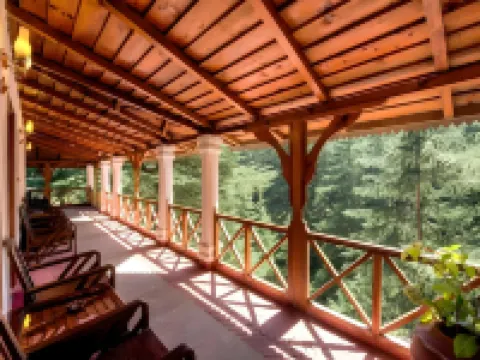 Van Serai