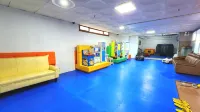 Kids & Family Hotel Отели в г. Кенджу