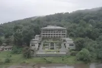 Niraamaya Retreats Samroha Athirappilly