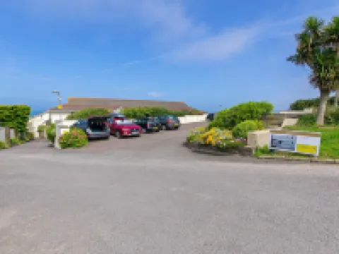 Apt 16, Seaviews, Slps 5 | Indoor Heated Pool Hotels in Croyde