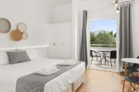 Mr & MRS White Corfu Couples Retreat Adults Only - balcón