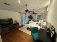Spacious 5-bedroom house in delightful Greenville 10 minutes from downtown