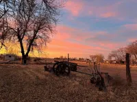 Cozy Ranch House Hotels in Fredonia