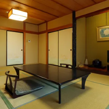 巖城湯本溫泉心舒宿 巖惣 鄰近福島水族館的酒店