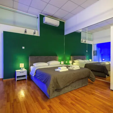 Cinema Zeus Studios - by Avelink Отели в г. Спата-Артемида