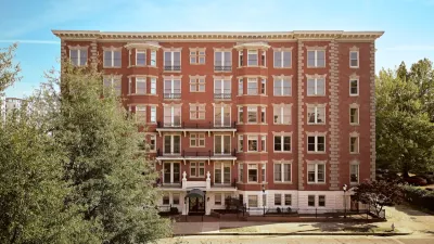 Shenandoah Mansions, an Ash Hotel