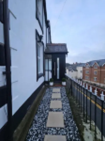 Llangollen Retreat With Stunning Views of the Castle