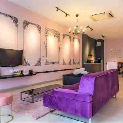 Octagon Ipoh by Plush Rooms