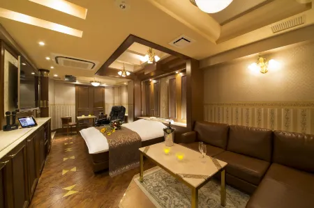 Lucky Sun Отели рядом со станцией JR Koshienguchi station