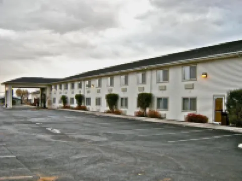 Rory & Ryan Inn Hotels in Hines