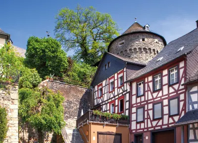 Schmidtburger Hof Hotels near Lidl