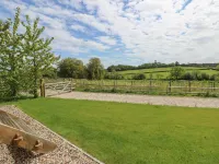 Malbec Hotels near Ryde Canoe Lake