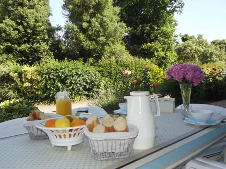 Entre Terre et Mer Отели в г. Шалан