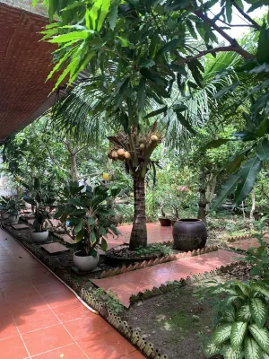Island Homestay - parking