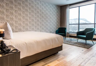 Hew & Draw Hotel Hotels in Корнер-Брук