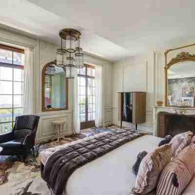 Château des Avenieres Rooms