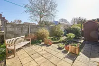 Host & Stay - Holmlea Cottage
