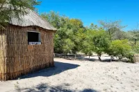 Thetu Campsite Hotels in Kongola