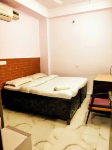 Hotel Cosy Rooms, Near US Embassy Chanakyapuri, New Delhi - Budget Friendly