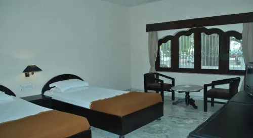 Hotel Marble Palace - Homestays