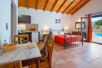 Dive into Summer - Kirki's Cozy Pool Gem on Paxoi فنادق في Paxoi