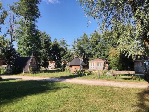 Le Petit Robinson Các khách sạn ở Decize